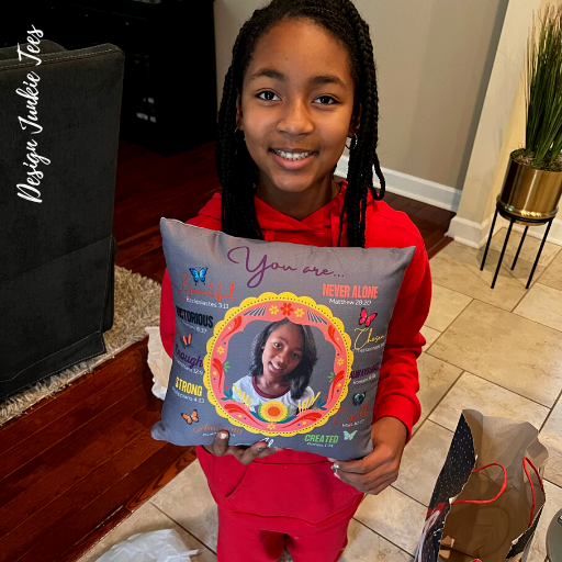 Aleia - Who's wearing DJT